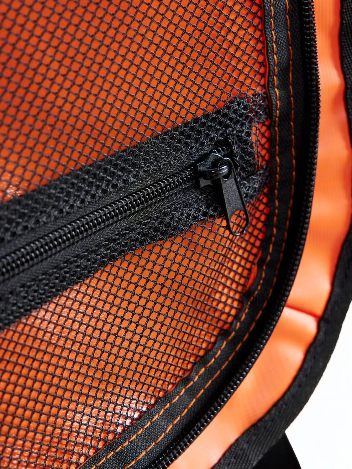 Craft Sportswear Väskor|Väskor^ADV Entity Duffel 70 L Chestnut