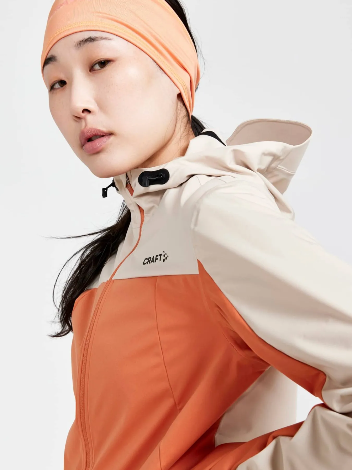 Craft Sportswear Jackor & Västar|Träning^ADV Essence Hydro Jacket W Rusty Glow-Ecru