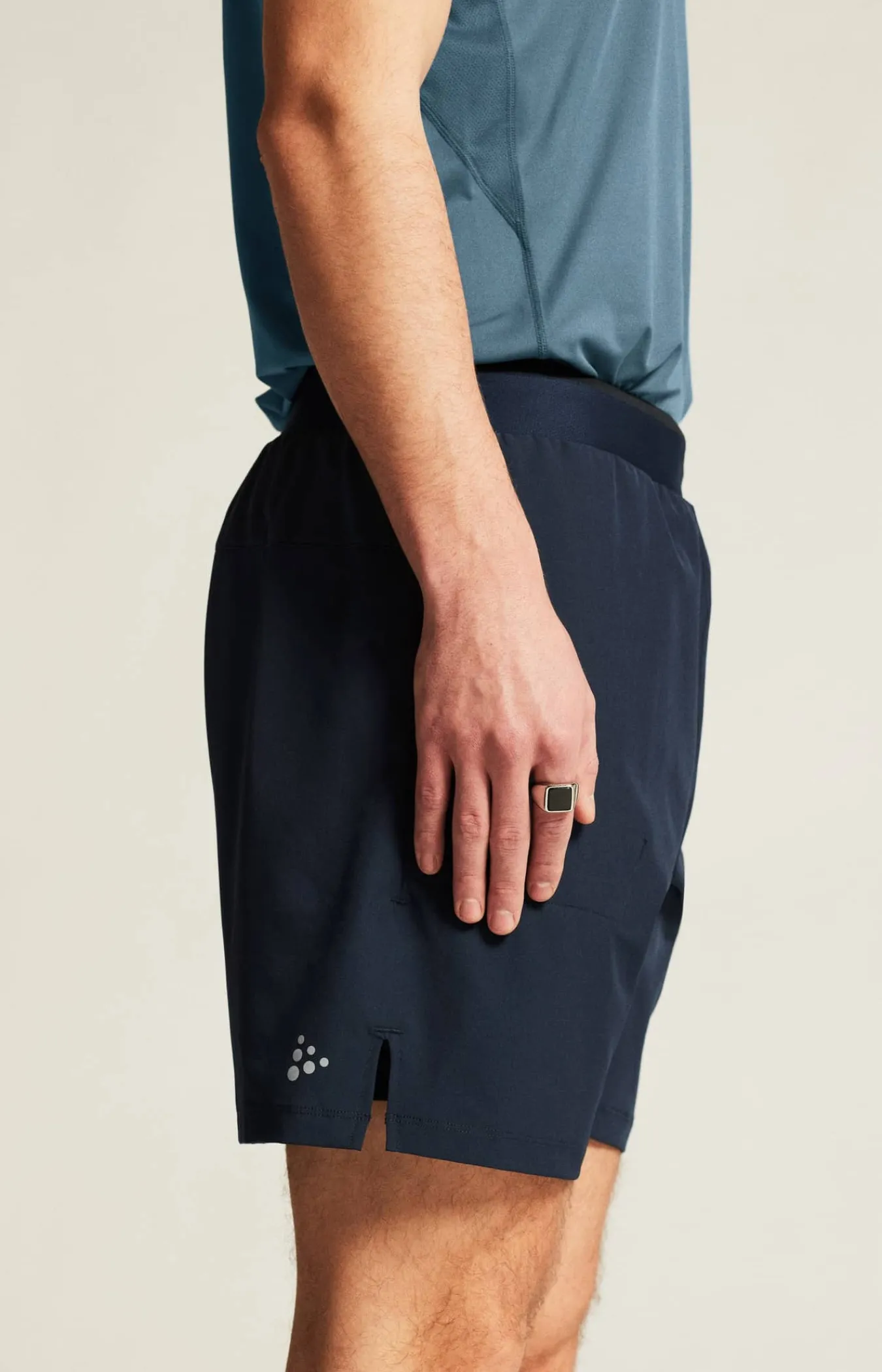 Craft Sportswear Shorts|Träning^ADV Essence 2-In-1 Shorts 2 M Blaze/Black