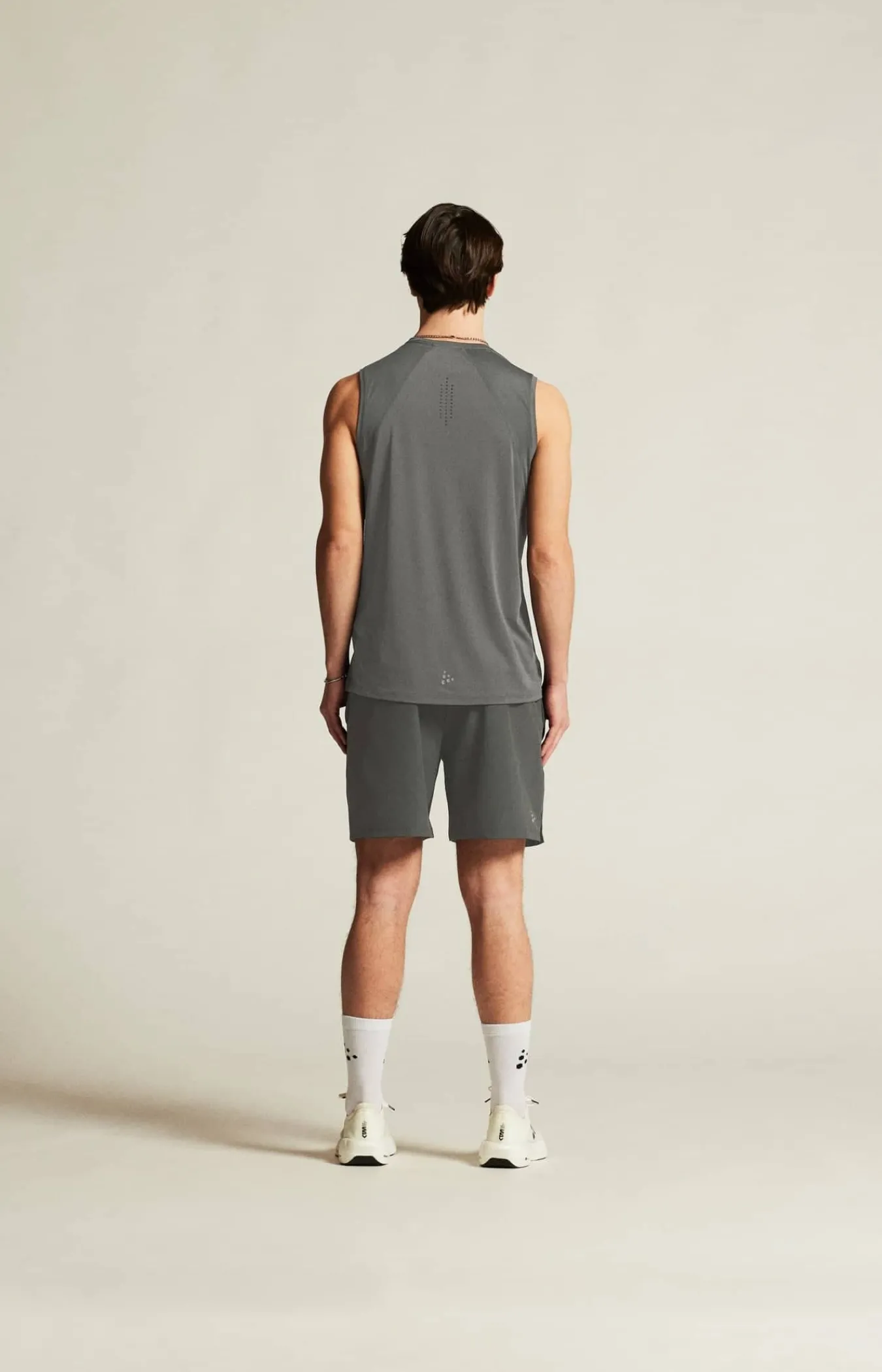 Craft Sportswear Shorts|Träning^ADV Essence 2-In-1 Shorts 2 M Granite