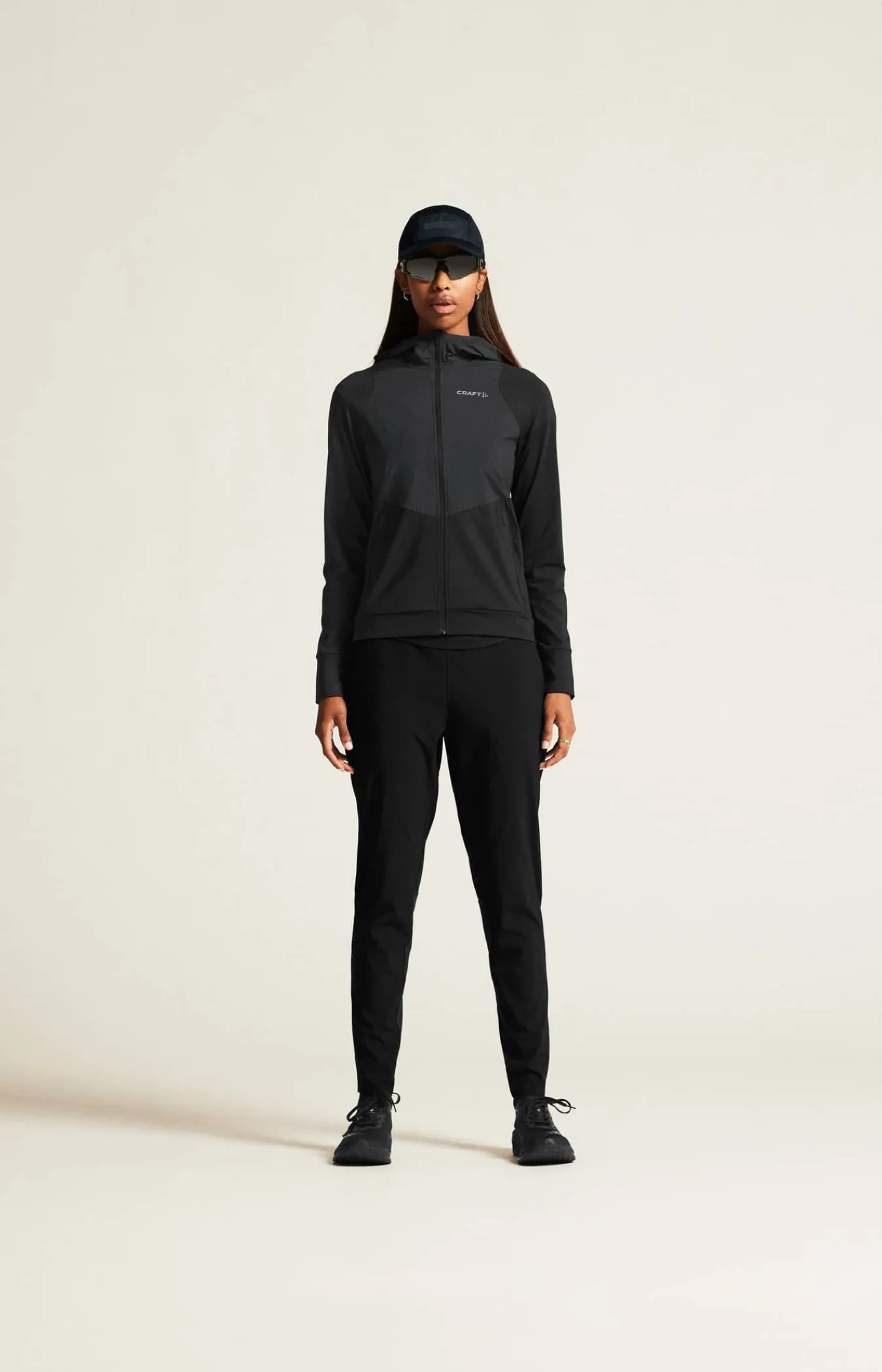 Craft Sportswear Hoodies & Sweatshirts|Träning^ADV Essence Jersey Hood Jacket 2 W Black