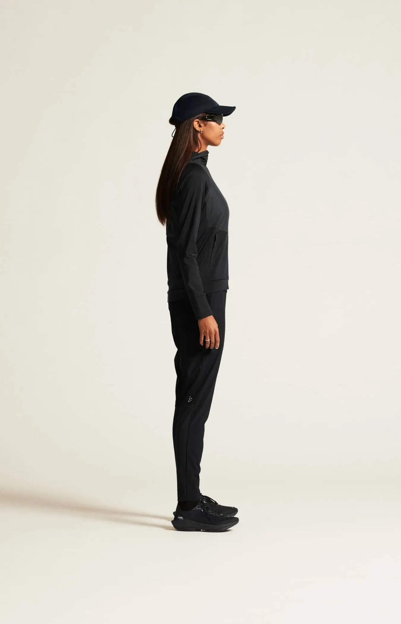 Craft Sportswear Hoodies & Sweatshirts|Träning^ADV Essence Jersey Hood Jacket 2 W Black