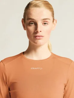 Craft Sportswear Träning^ADV Essence LS Tee 2 W Apricot