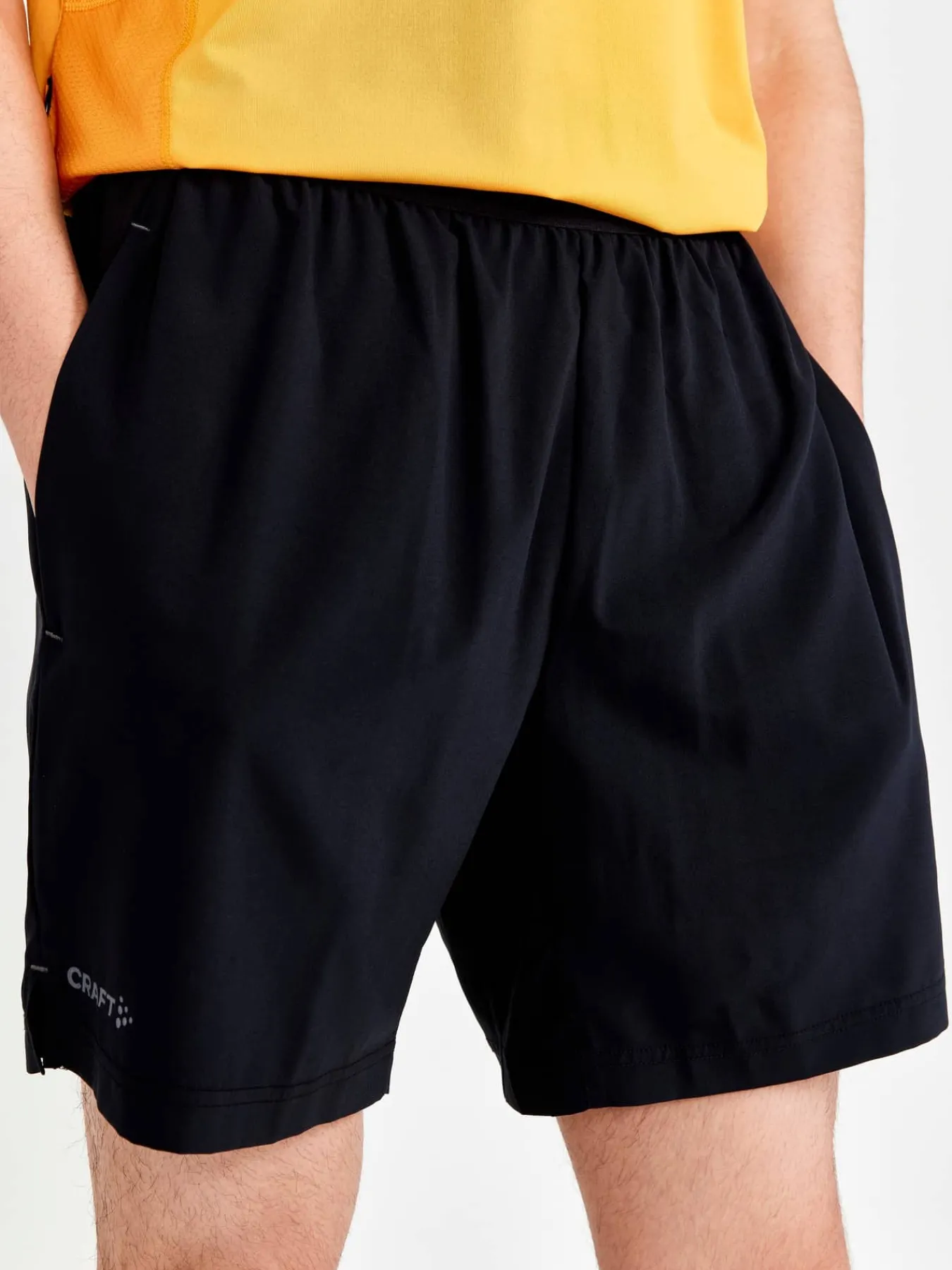 Craft Sportswear Shorts|Träning^ADV Essence Perforated 2-in-1 Stretch Shorts M Black