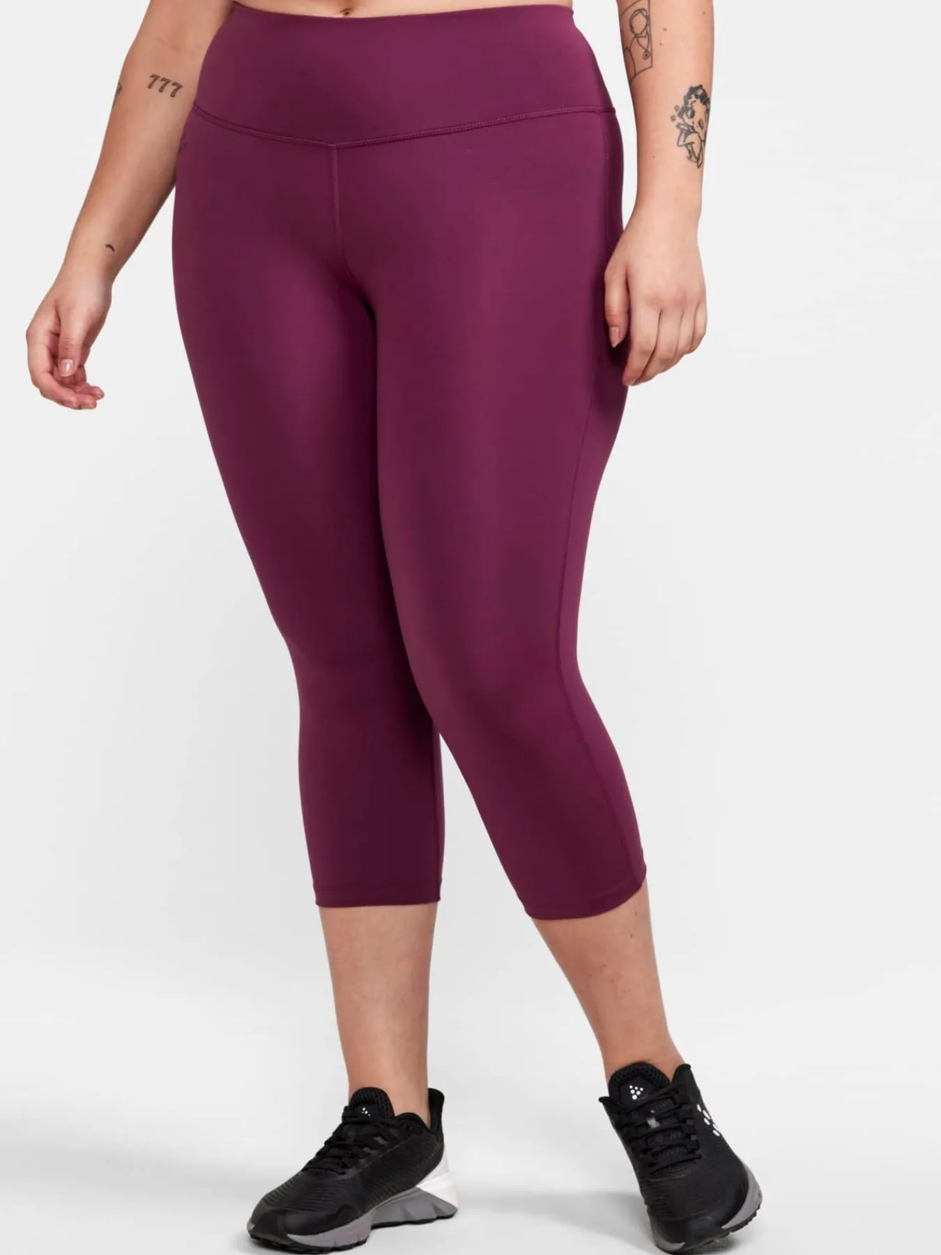 Craft Sportswear Tights|Träning^ADV Essence Plus Capri W Burgundy