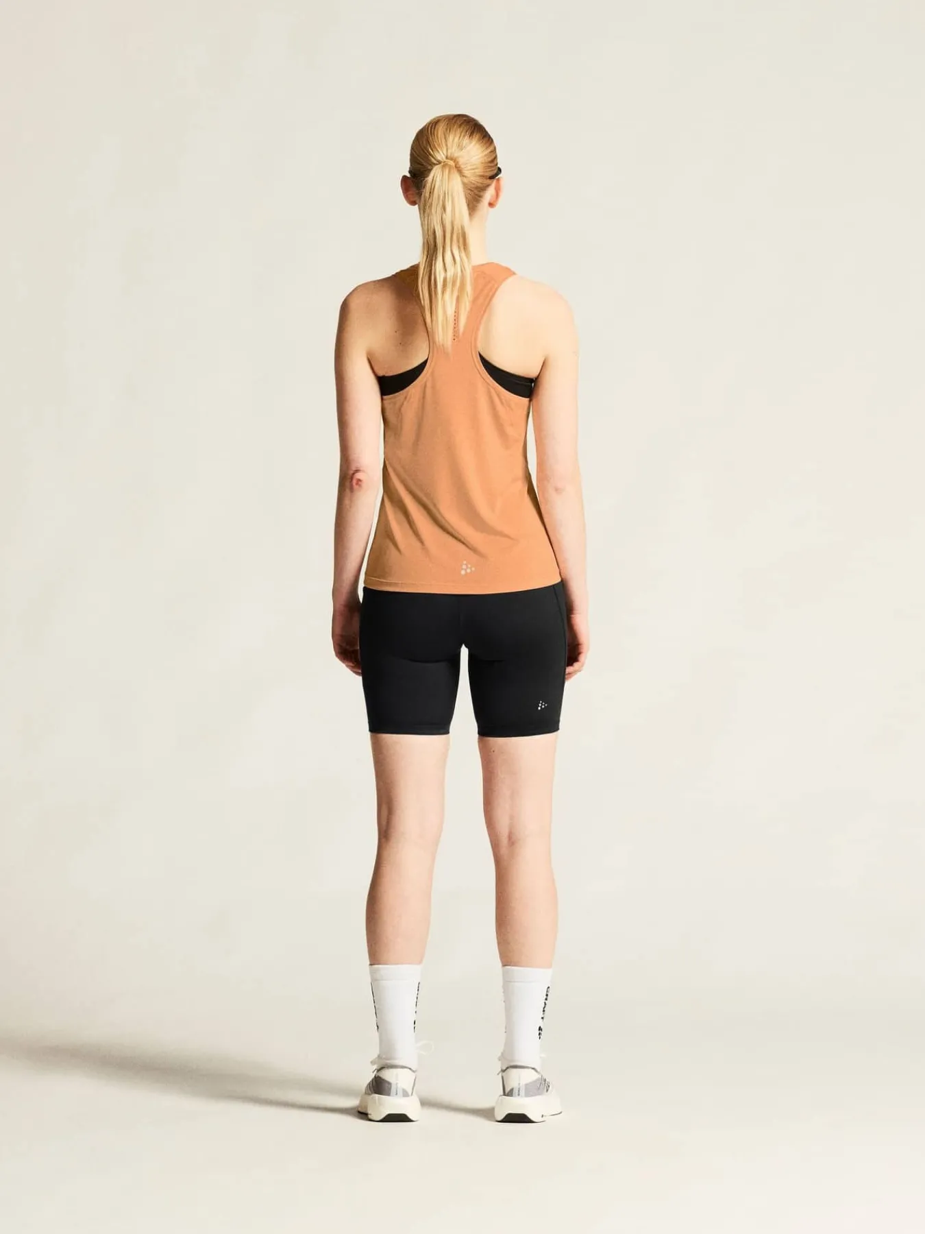 Craft Sportswear Linnen|Träning^ADV Essence Singlet 2 W Apricot