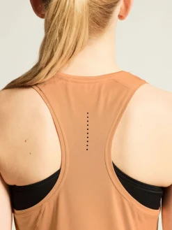 Craft Sportswear Linnen|Träning^ADV Essence Singlet 2 W Apricot