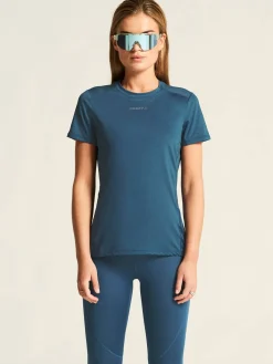 Craft Sportswear T-Shirts & Tröjor|Träning^ADV Essence SS Tee 2 W Ensign