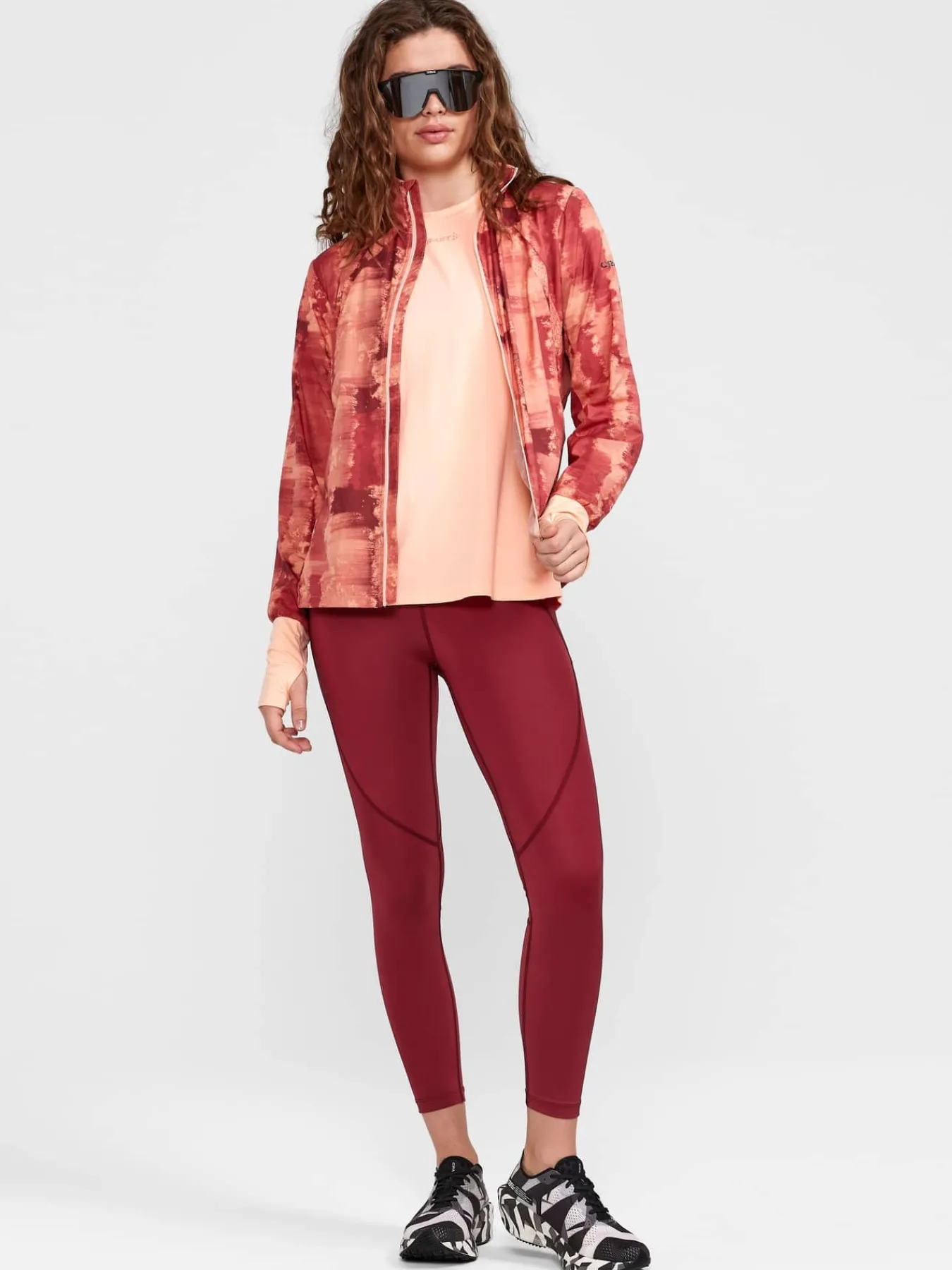 Craft Sportswear Jackor & Västar|Träning^ADV Essence Wind Jacket W Astro-Multi