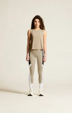 Craft Sportswear Linnen|Träning^ADV Tone Perforated Tank Top W Hay