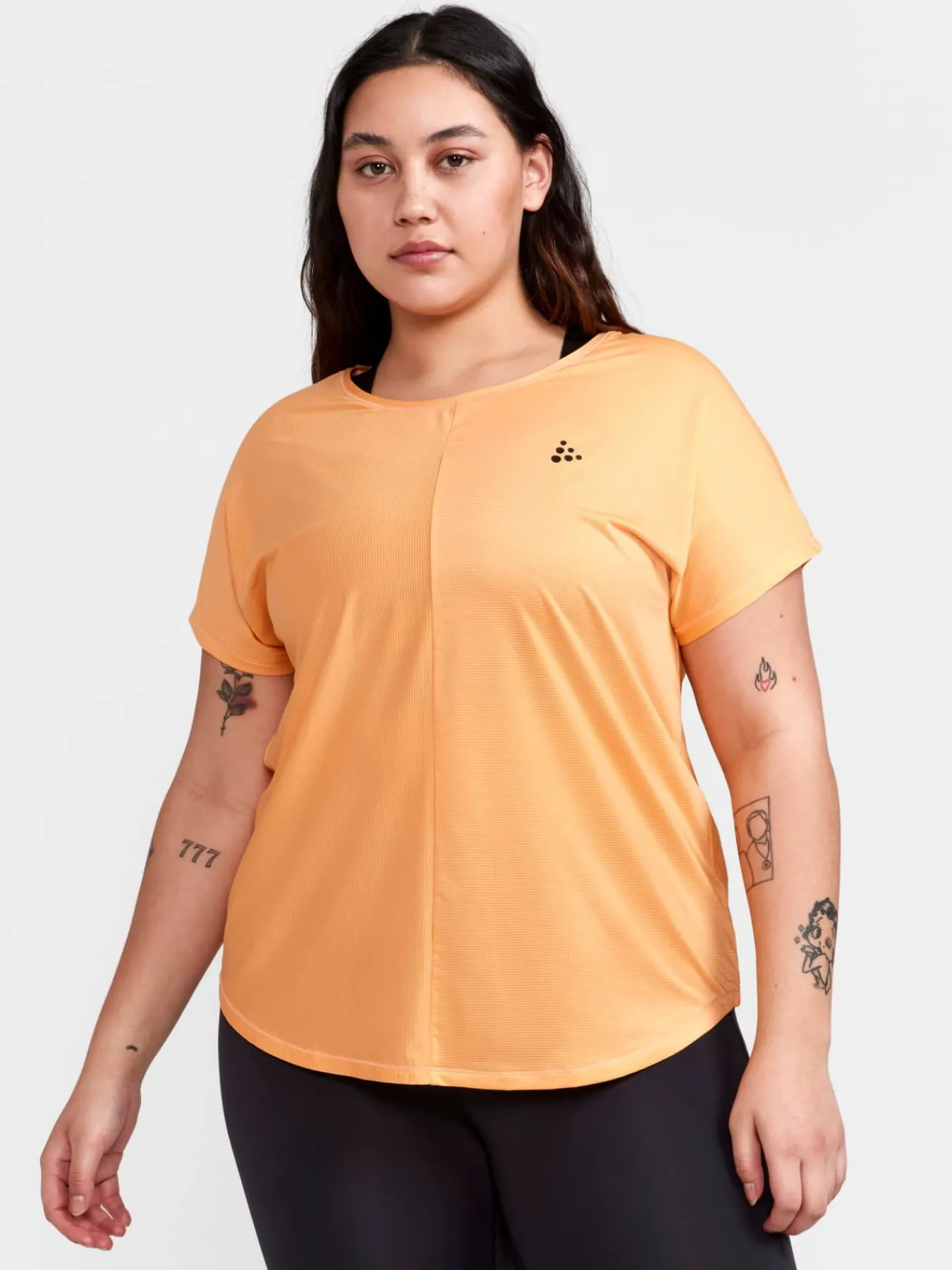 Craft Sportswear T-Shirts & Tröjor|Träning^Core Essence SS Plus Tee W Peach