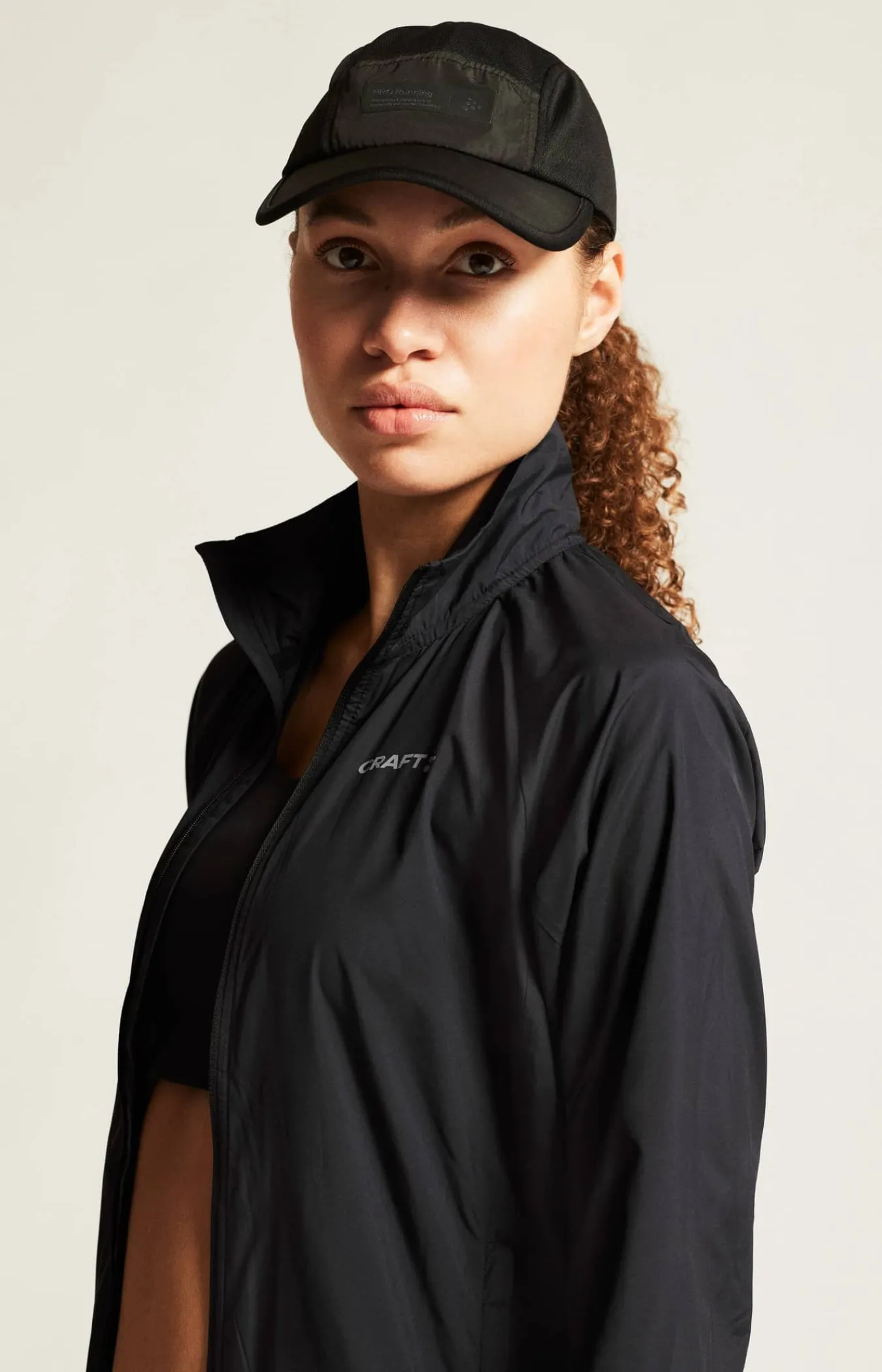 Craft Sportswear Jackor & Västar|Träning^CORE Essence Wind Jacket W Black
