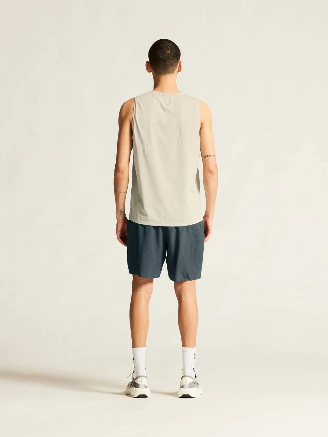 Craft Sportswear T-Shirts & Tröjor|Linnen^PRO Trail Singlet 2 M Plaster